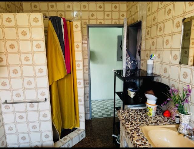 2 BEDROOM HOUSE FOR SALE IN KENILWORTH